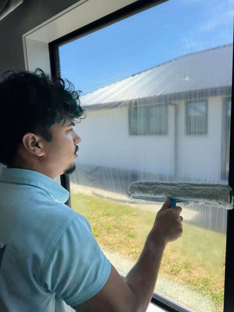 commercial window cleaning Hamilton , House Washing Hamilton, Hamilton Window Washer
